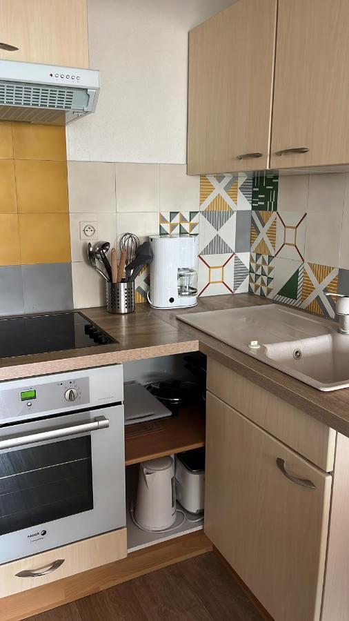 Apartment L'escale Ensoleillee, 2 Pieces Sur Le Port Proche Juno Courseulles-sur-Mer
